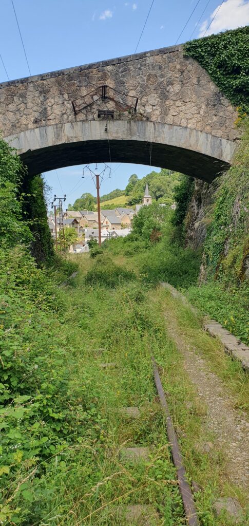 Vue du village d'Ilhet depuis le sud